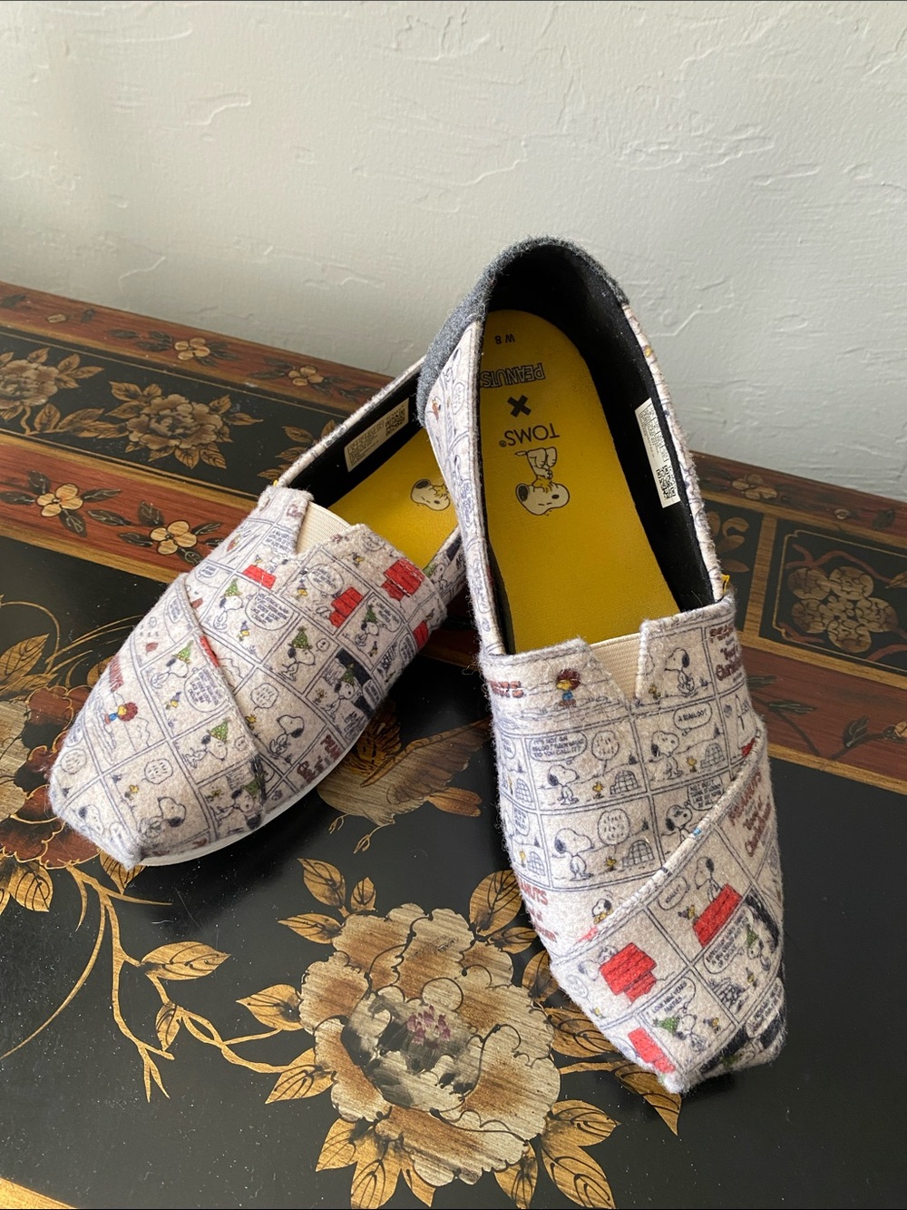 TOMS X Peanuts Comic Slip-On Loafers in White, Black & Red